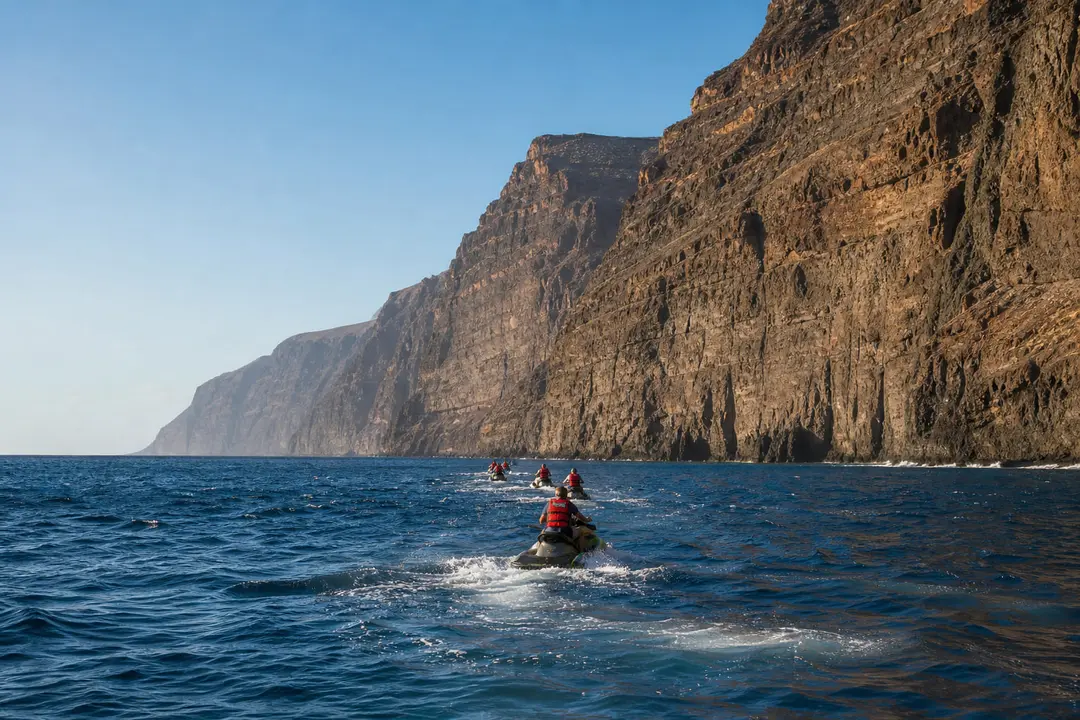 Excursion guidée en jet ski au large de la côte sud ouest de Tenerife, près de Costa Adeje